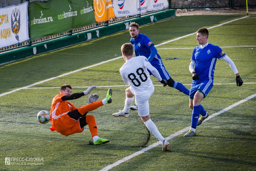 23 11 2019 Евпатория футбол_00093