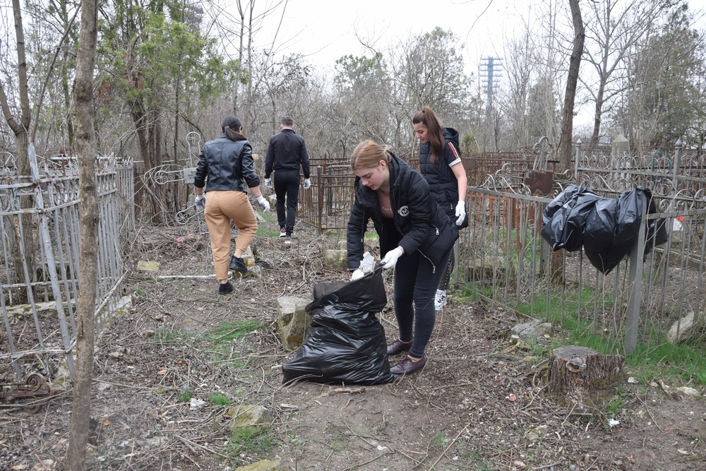 f661042f29287bb37f460d25cca9942c