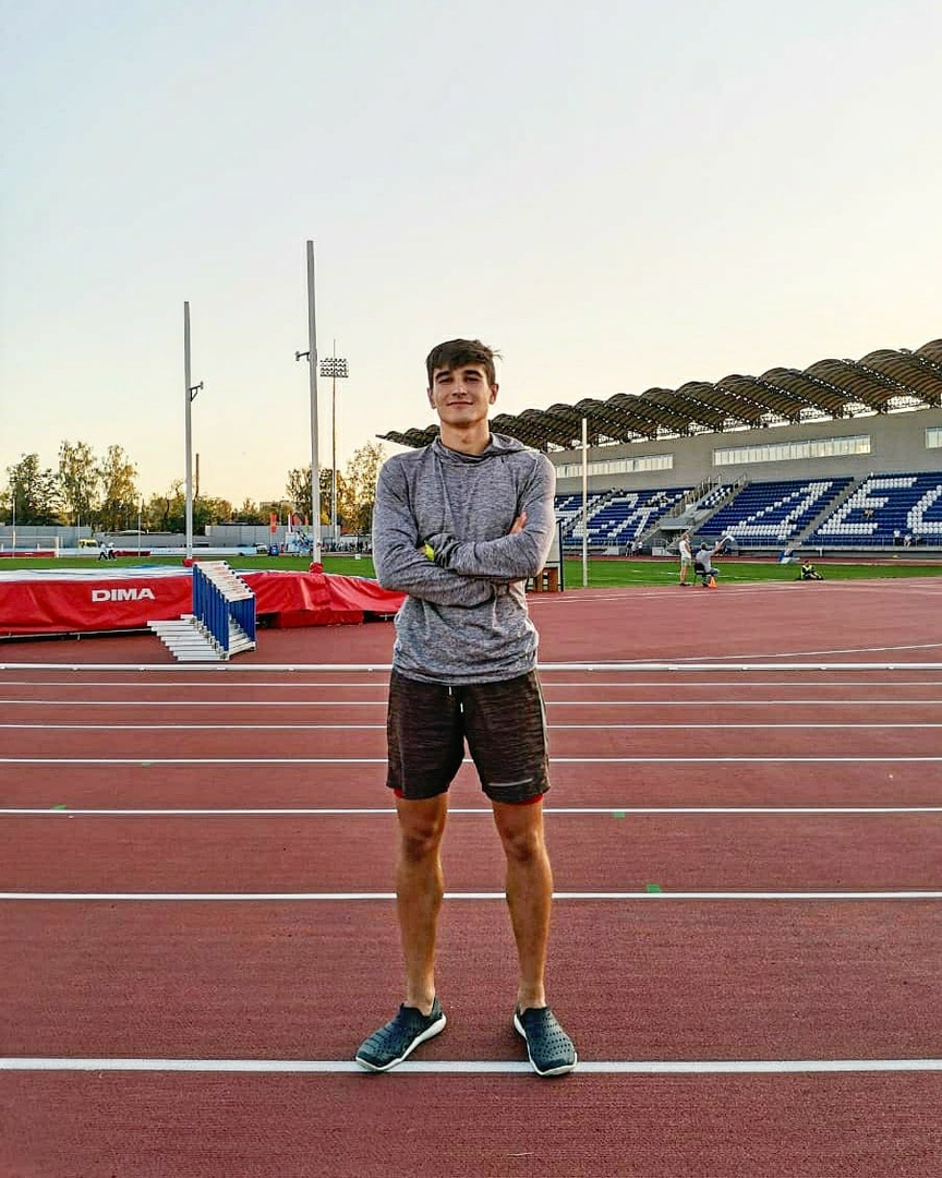 ╠рчэ√щ (эр ёЄрфшюэх)