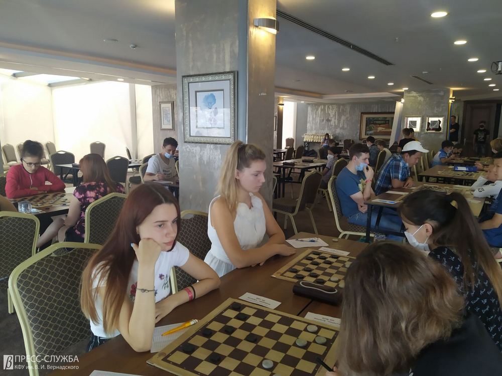 IMG-e44df3e7366c9411a5d66e15e2813615-V