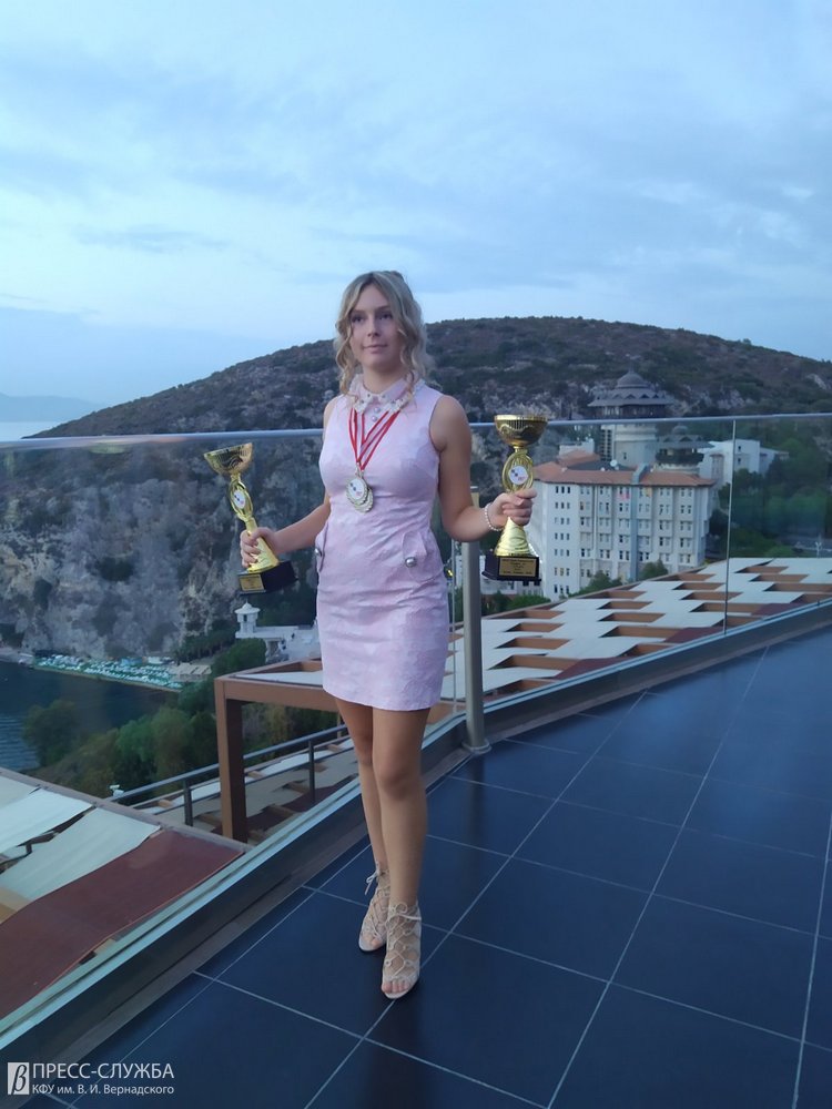 IMG-ebcdb8d58c4b7ab43d8831bd78e12586-V