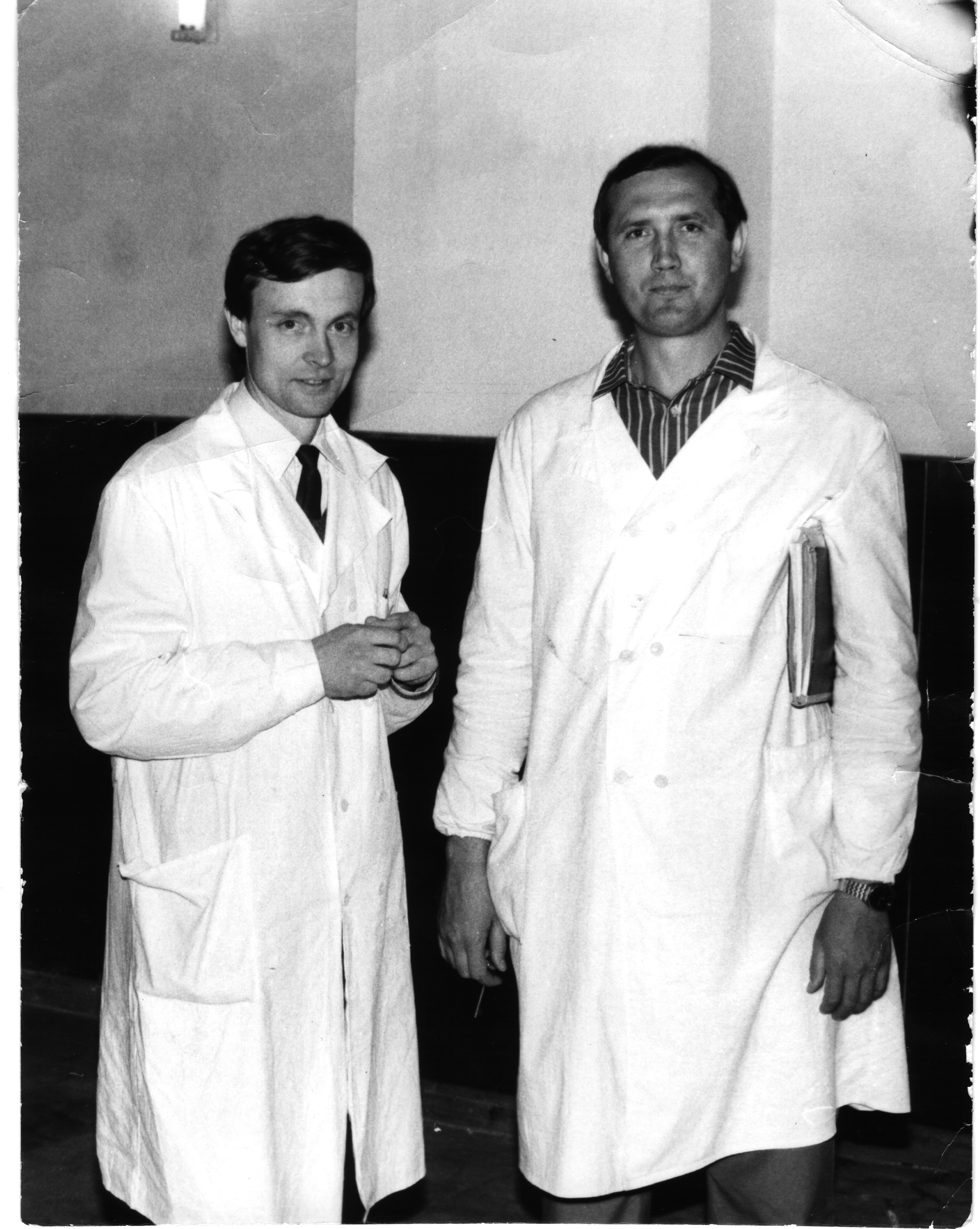 С ассистентом В.В. Опрышко_1981