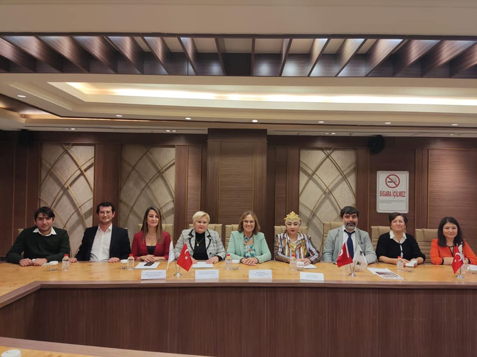 264363892_10159836725913432_8300748608429737201_n