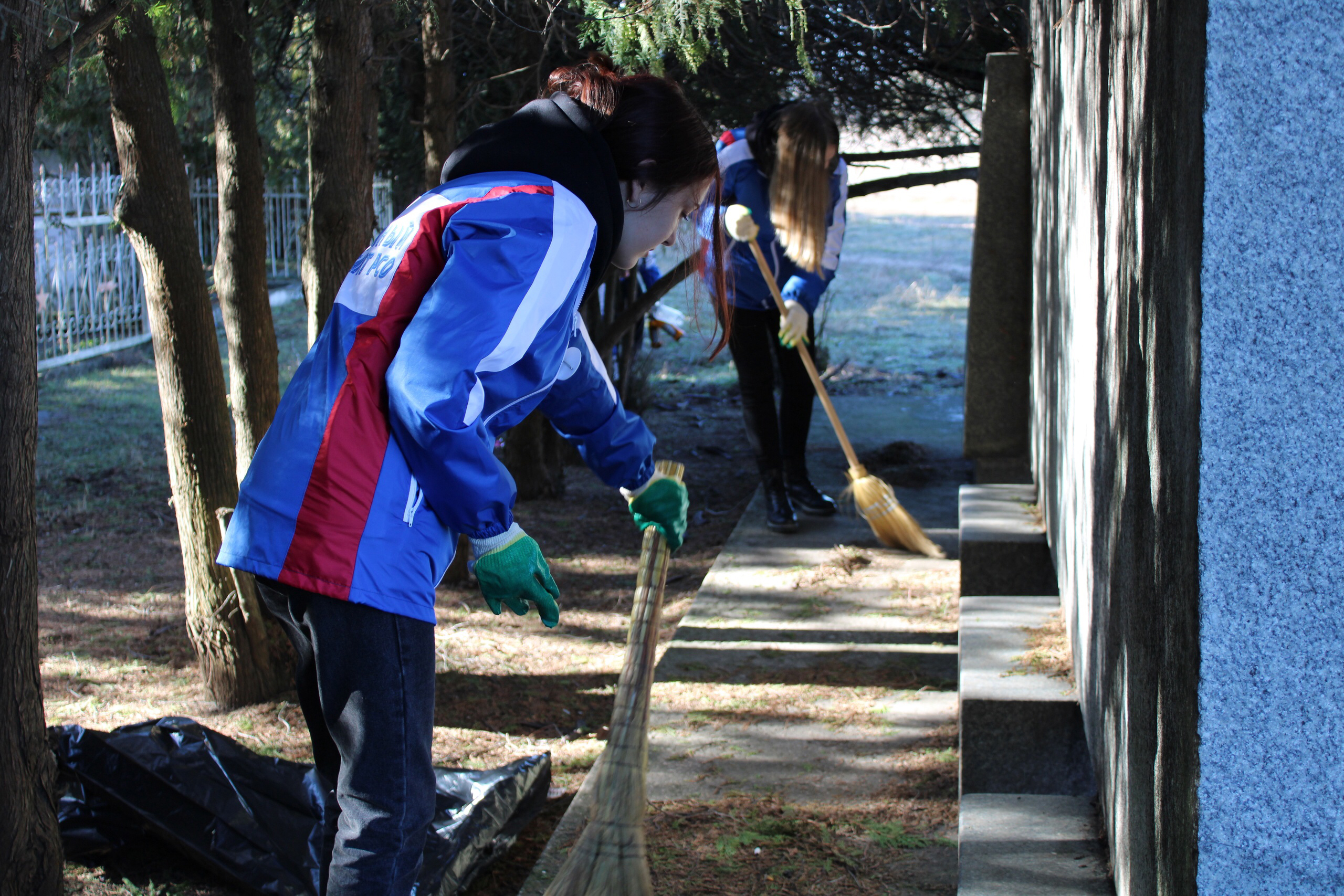 005_Работа на братских захоронениях