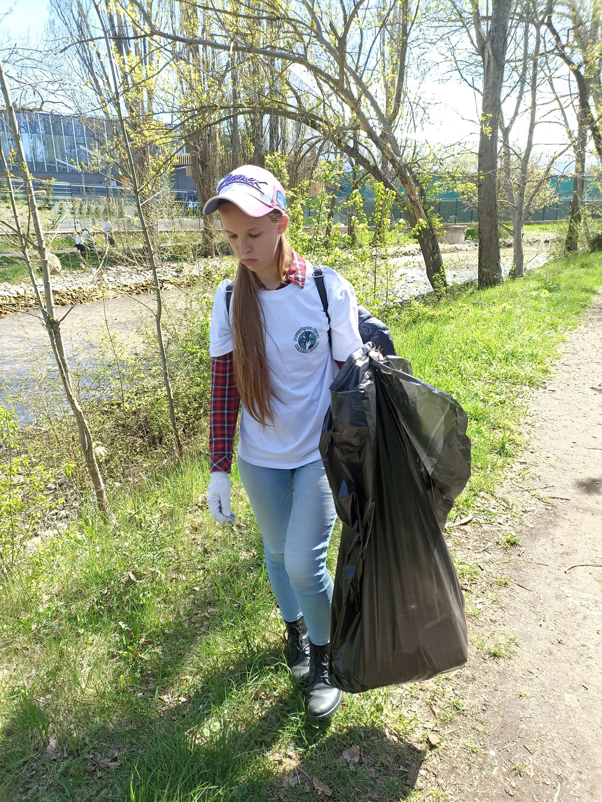 002_Уборка территории набережной Симферополя