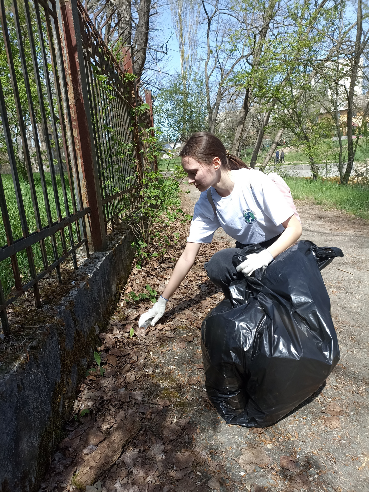 003_Уборка территории набережной Симферополя