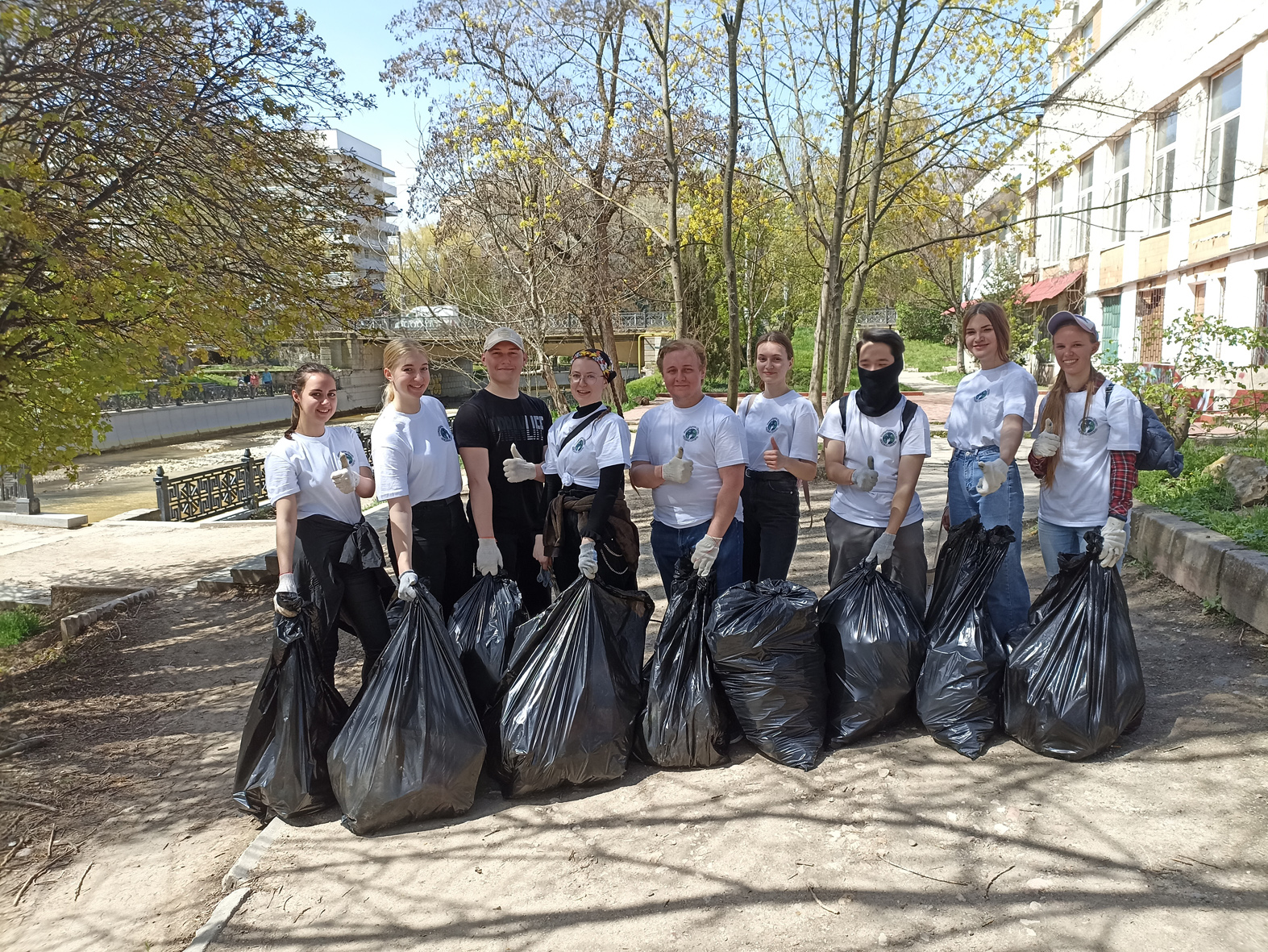 009_Уборка территории набережной Симферополя