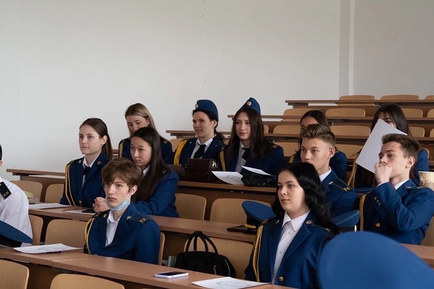 9C3C0B70-567A-41E8-BA4C-1E0091EC24E9