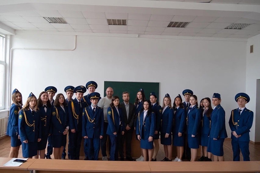 B61D0843-B510-477E-9B39-948996E201A5