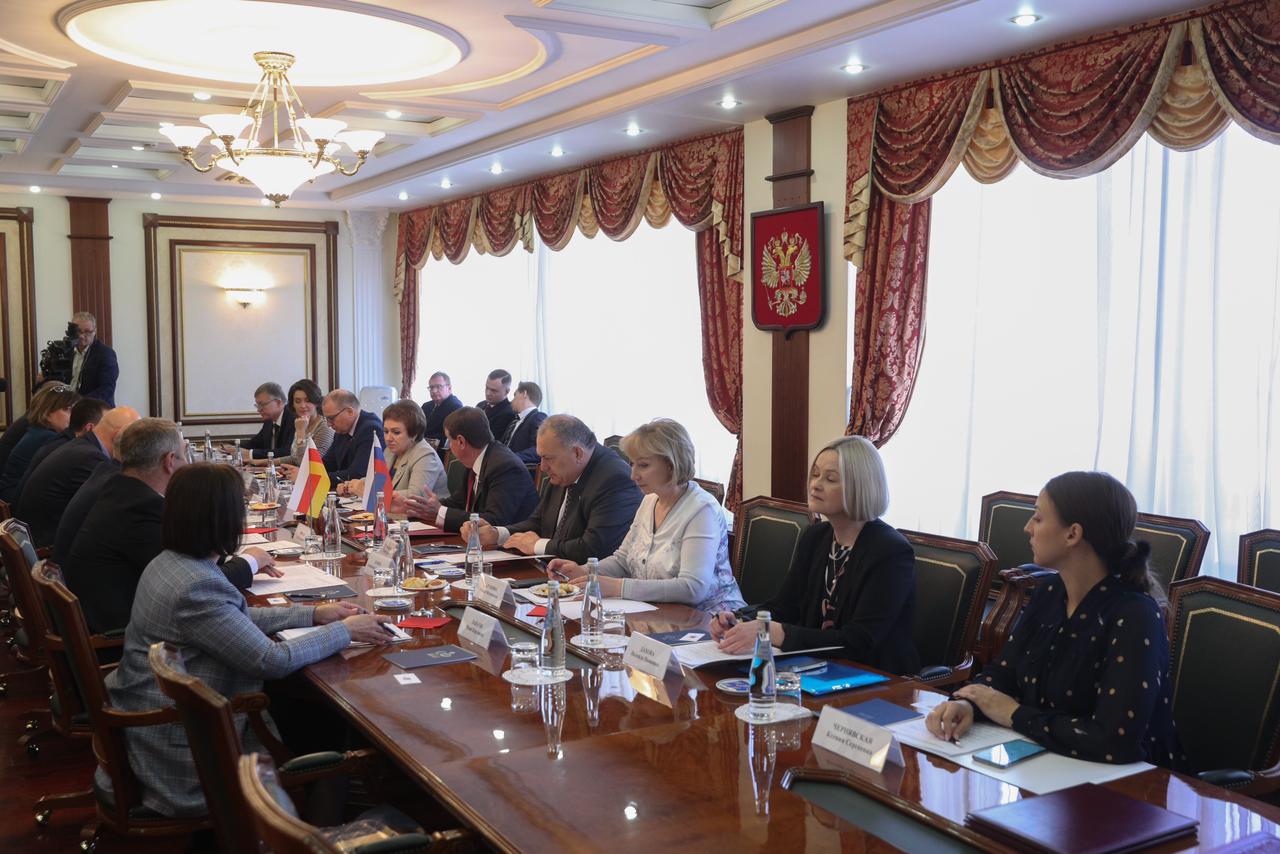 image-25-05-22-01-51