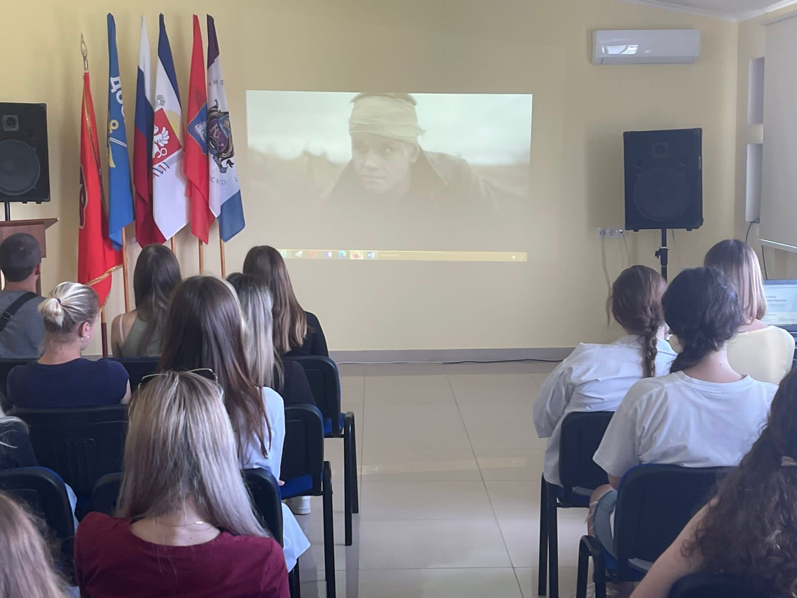 image-10-06-22-02-26-1