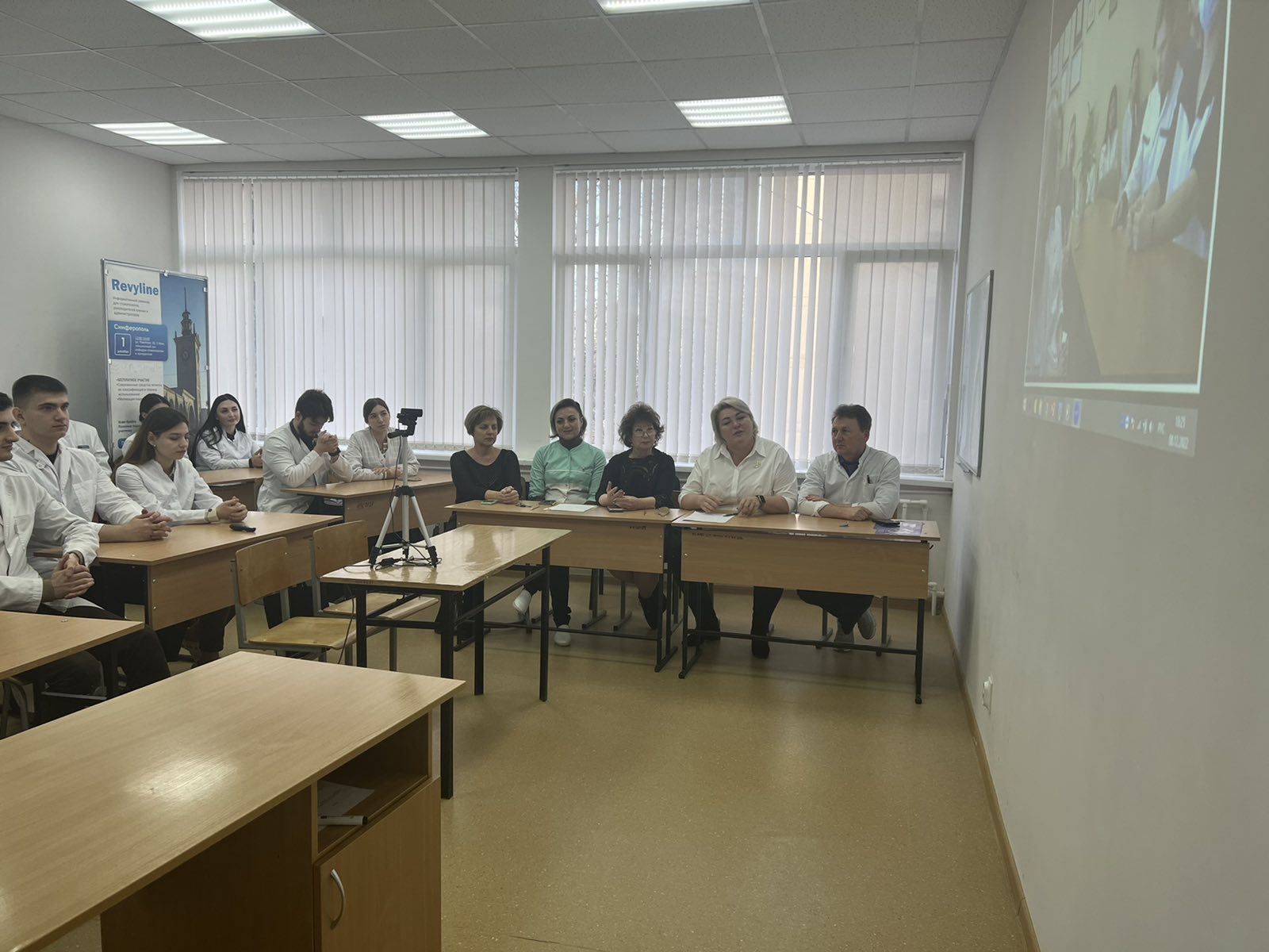 IMG-756586b7ebe43545e115970b4e37e7b0-V