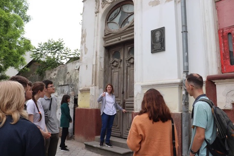 image-29-05-23-04-19-2