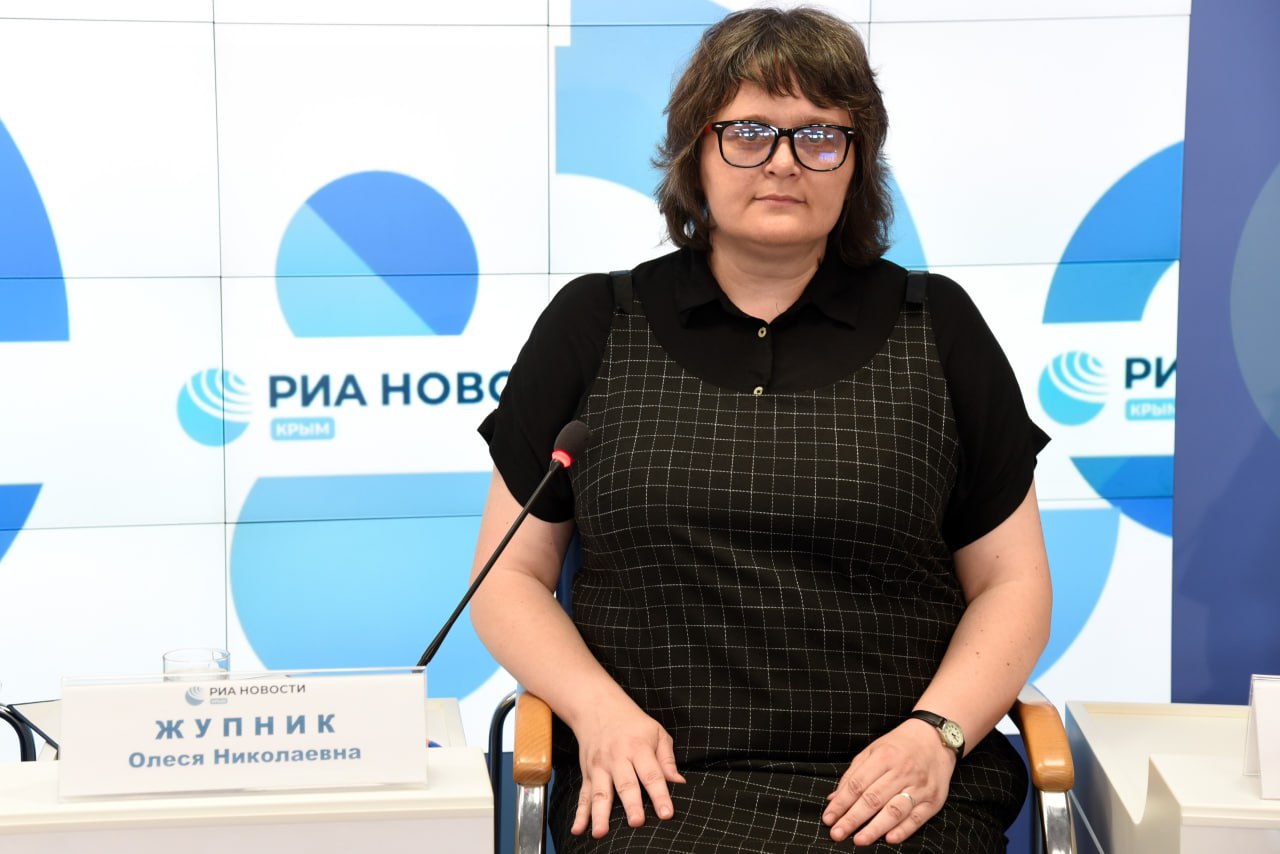 photo_5271733165549014114_y