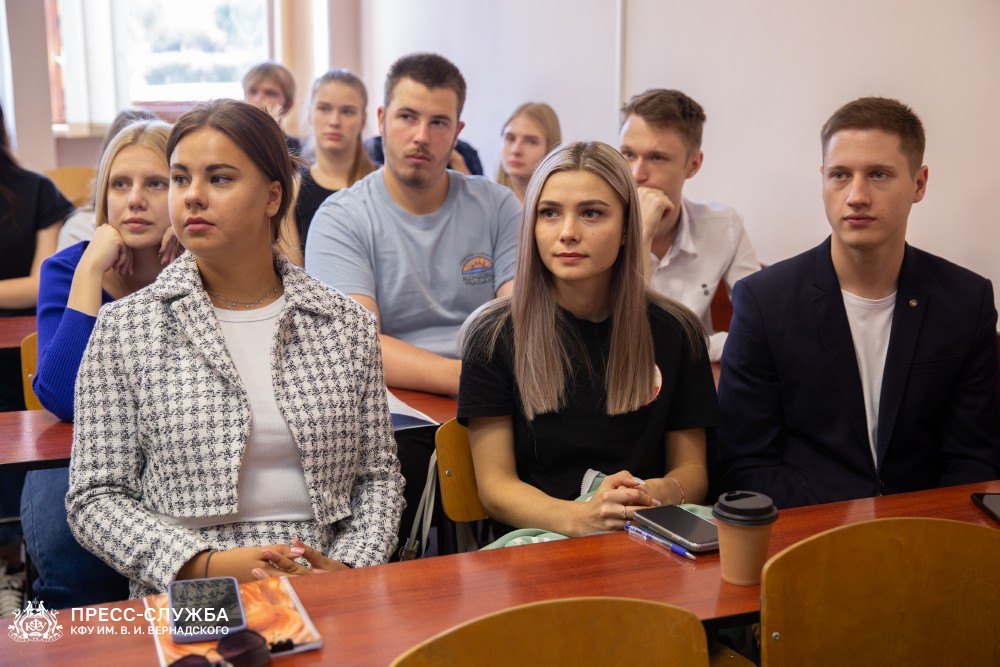 VAD_8883
