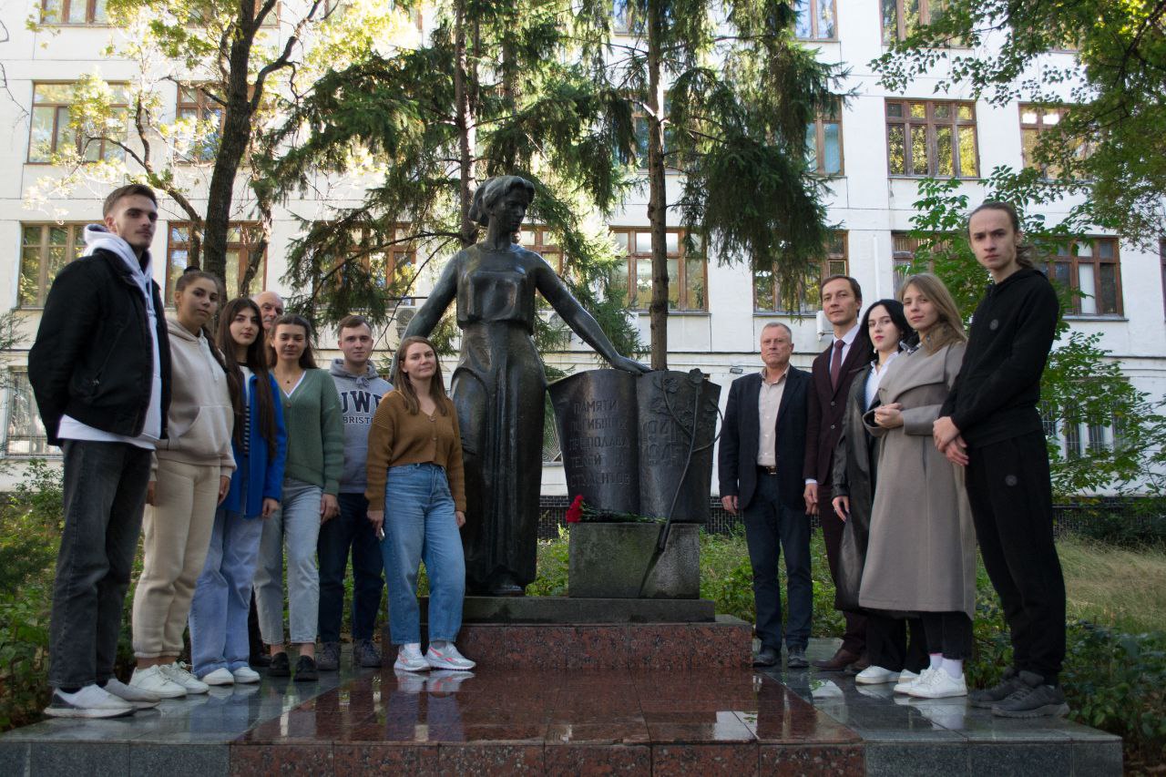 photo_2023-10-11_17-28-54