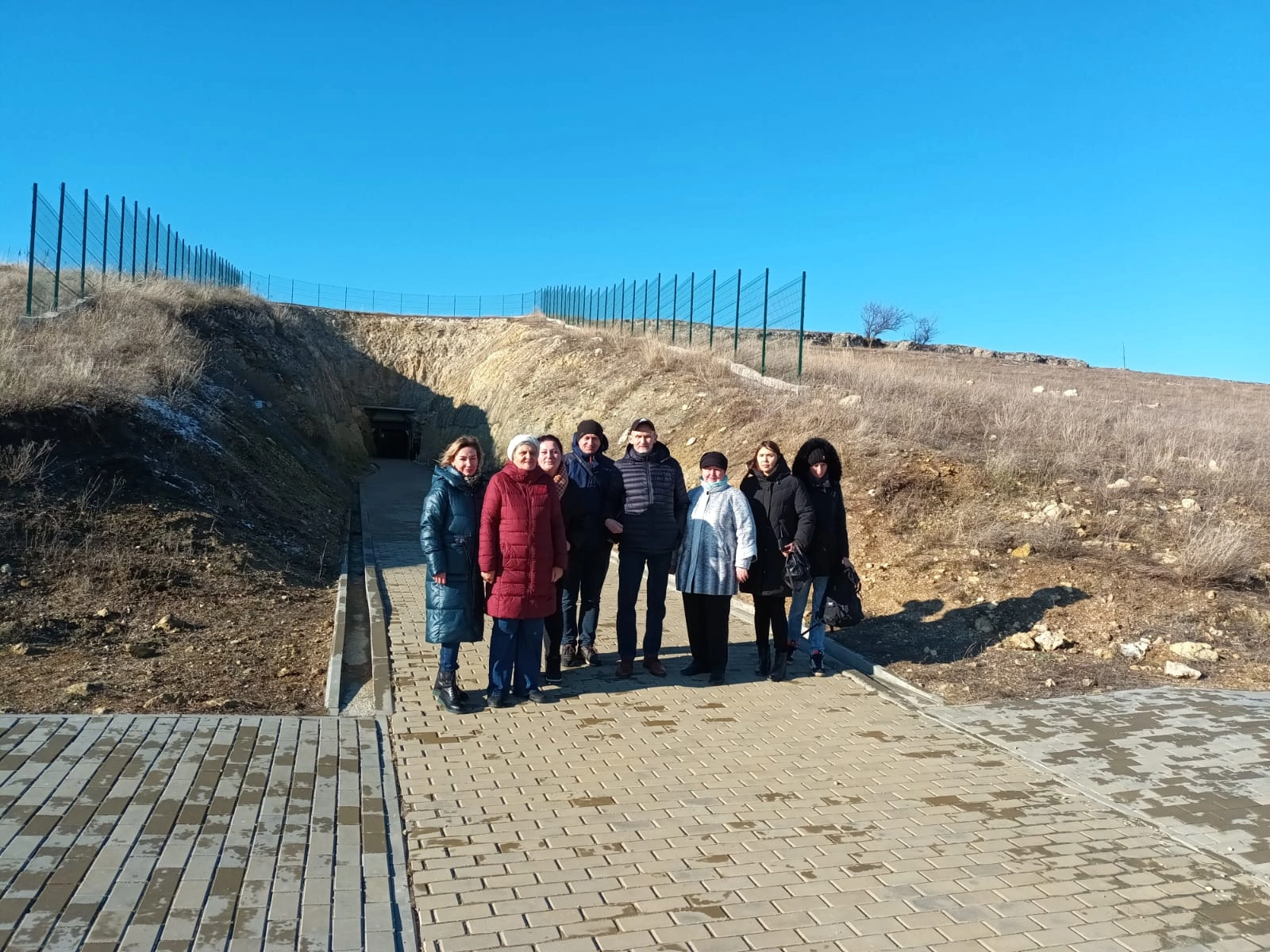 2_5460872645656459770