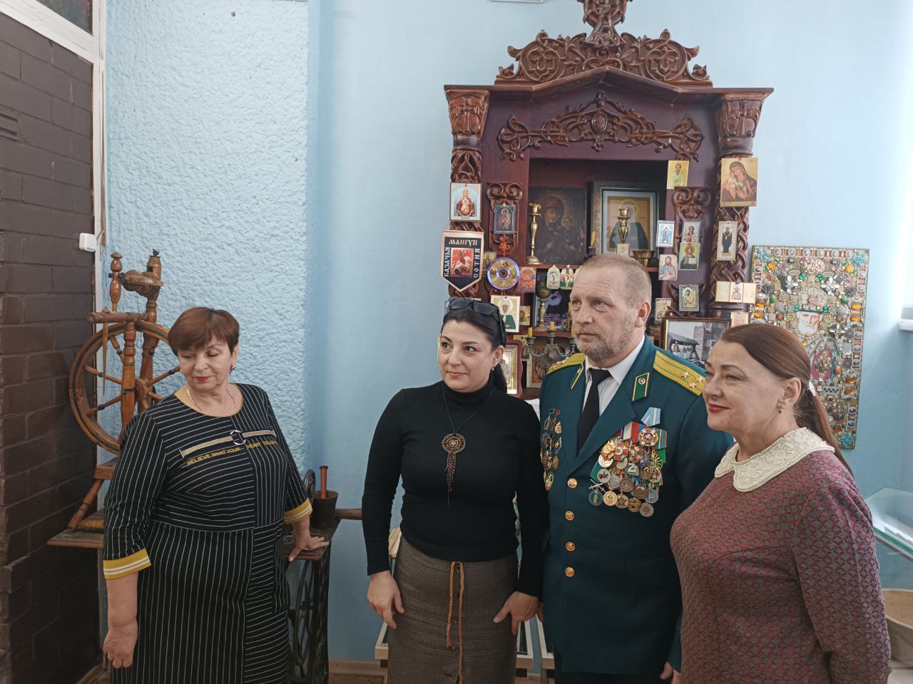 -5346325108119162379_121