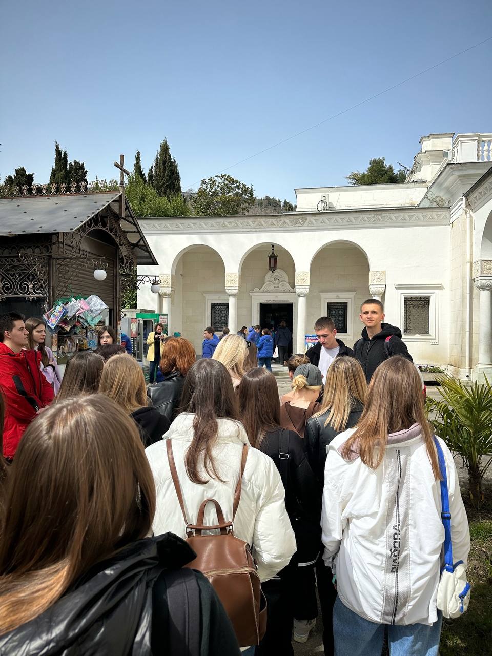 photo_5202166072722184330_y