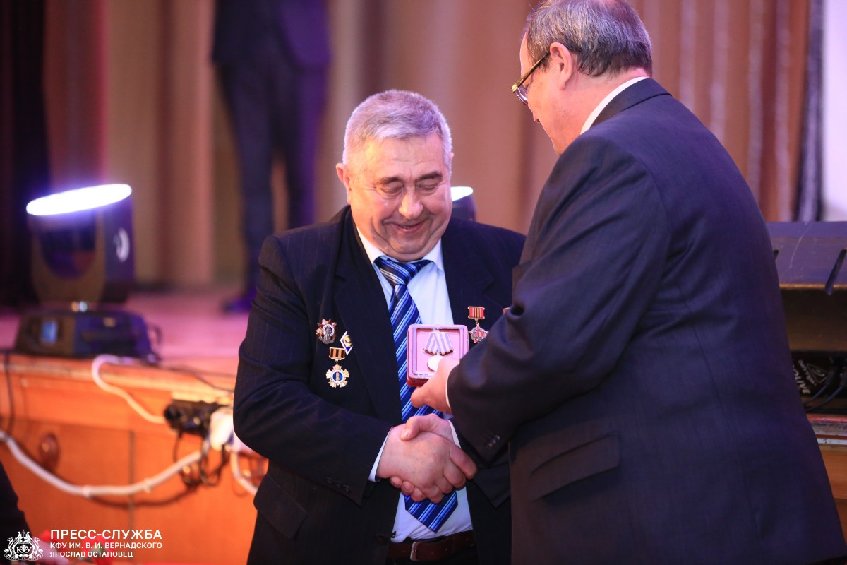 29621CFB-84B9-443C-A35C-0DC698A25360