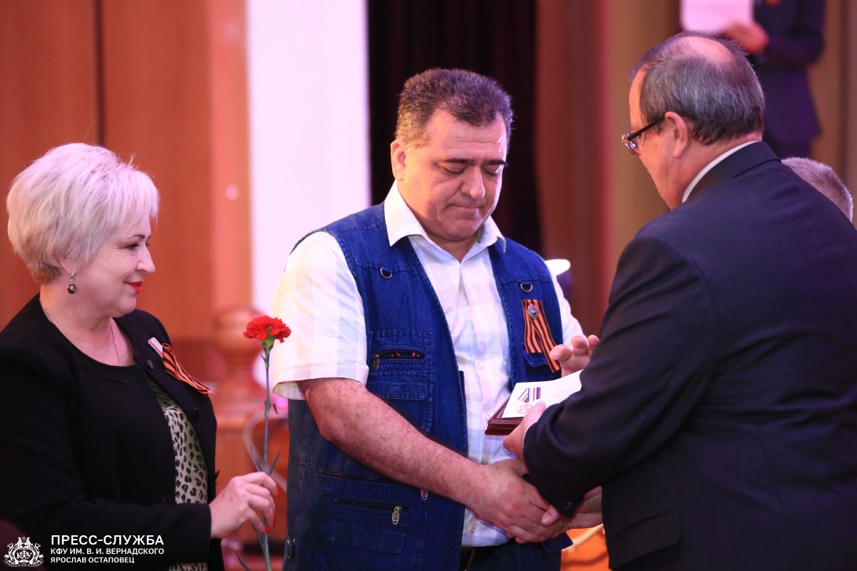 6672D102-7649-4263-8D8F-4BF3DEF35C08