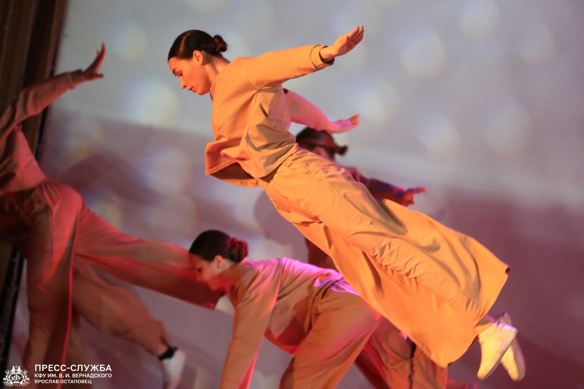 7F66CE9A-7694-4C0C-A688-6D0859769410