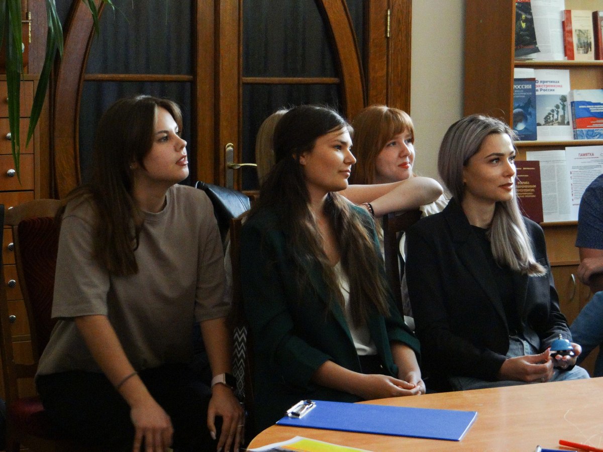 BE03BEE8-1335-4F90-816F-11D37C716EA3