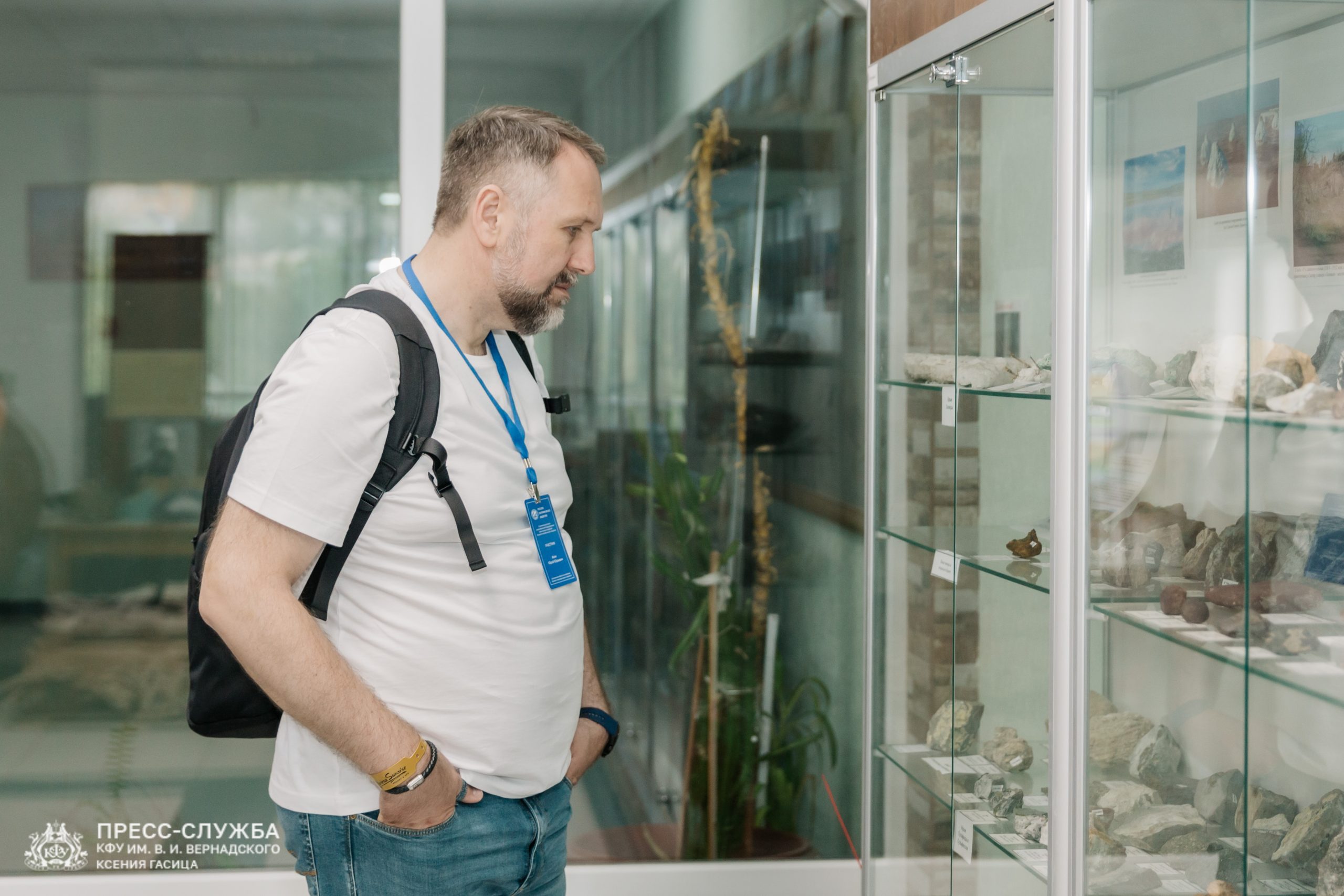 7A2158FB-FB31-49AE-8F72-A3EEFF64603A0