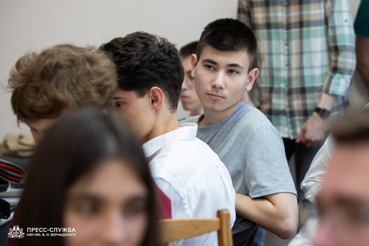 E48C772D-DE1F-4A1A-9A35-B0AF8C24263D