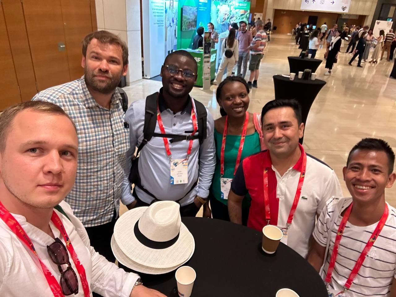 photo_5343919144749359142_y