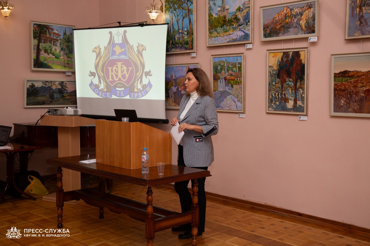 3C92299D-286B-446B-A6DF-242C9E4B4218