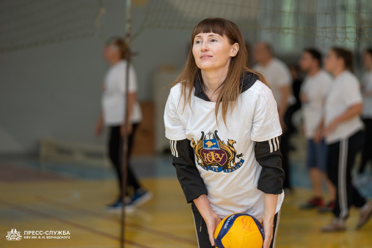 photo_5237847256563049452_y