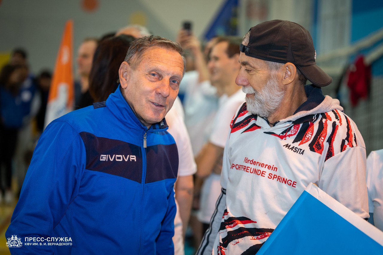 photo_5237847256563049460_y