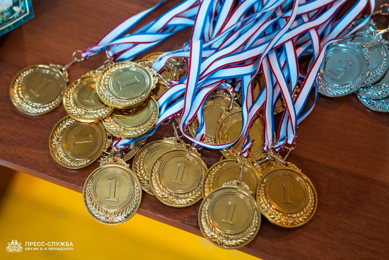 photo_5237847256563049463_y