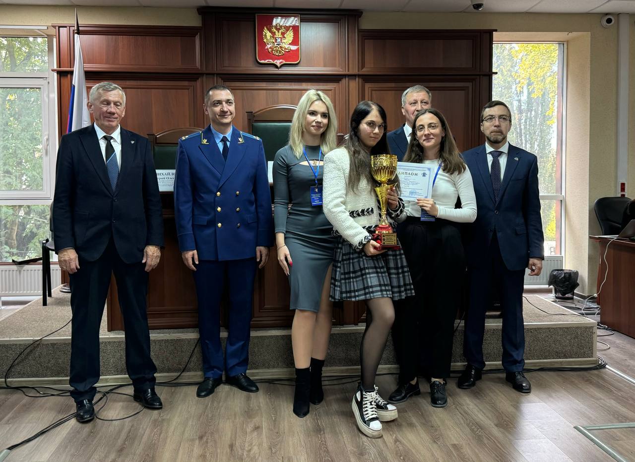 photo_5262951112774901386_y