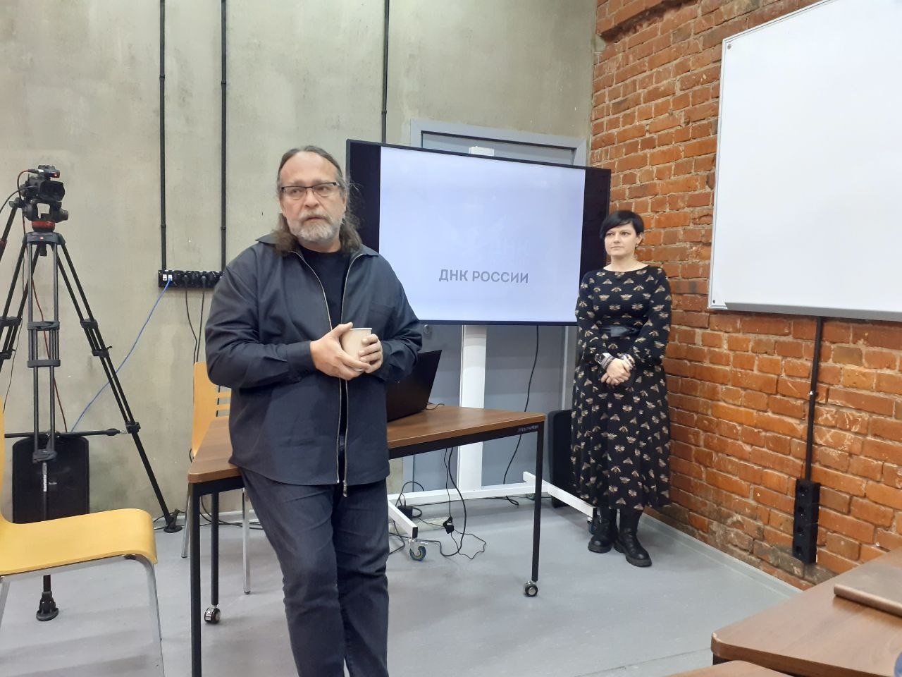 photo_5280667749791688957_y