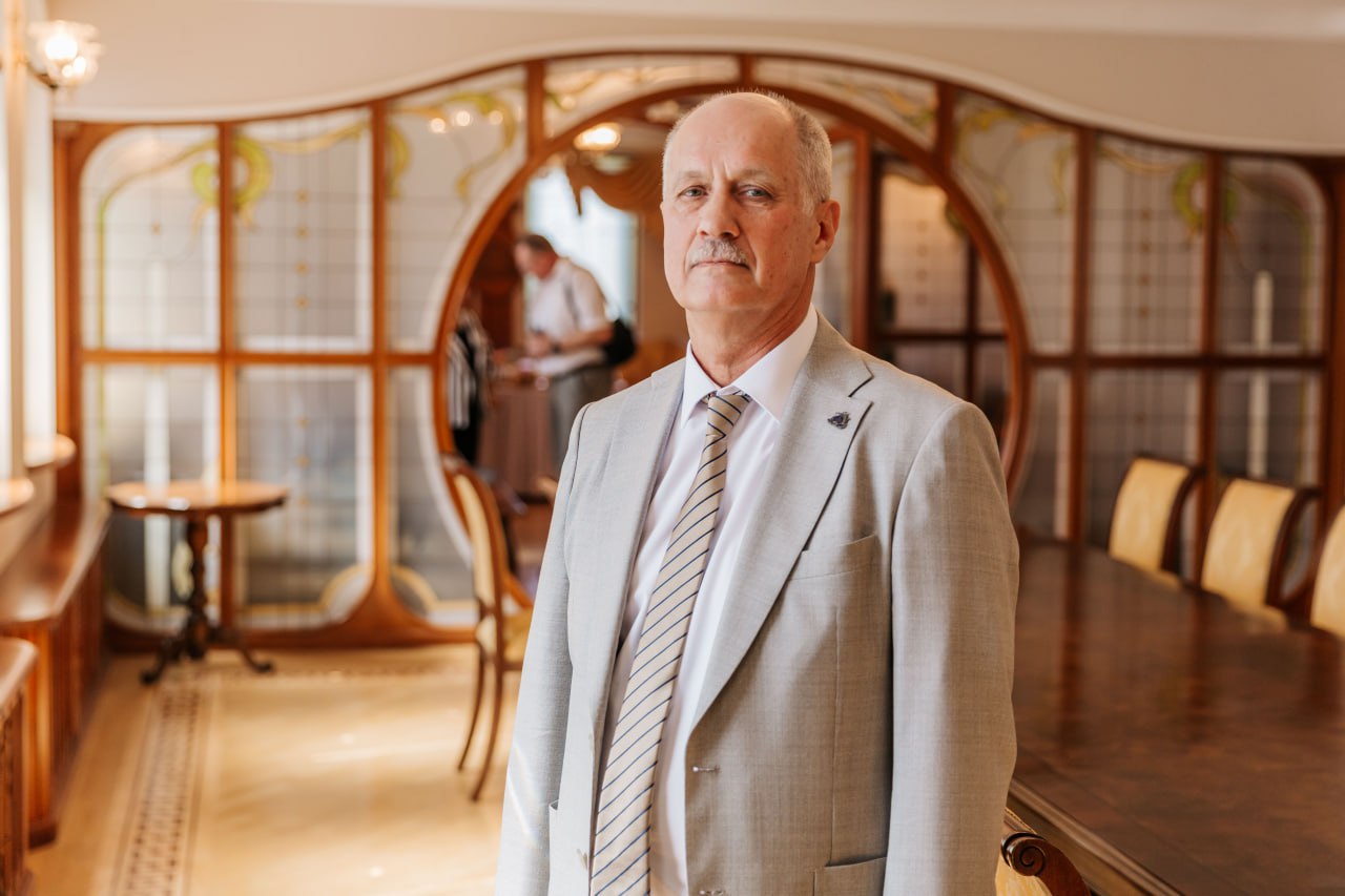 photo_5323275264182051517_y