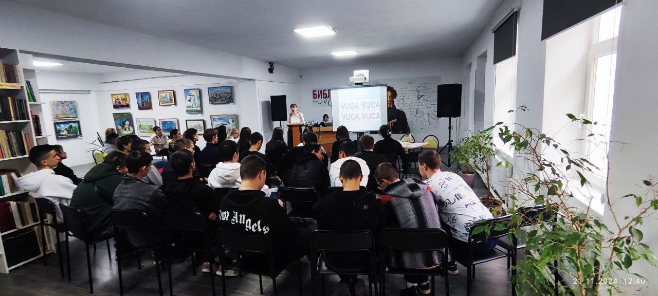 photo_5334924392309845144_y