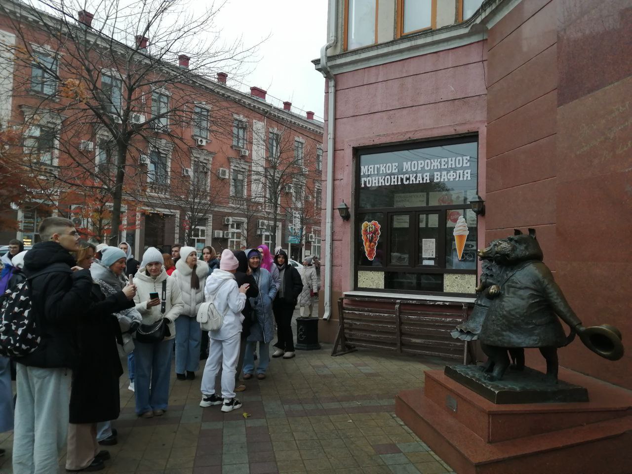 photo_5341311077398474417_y