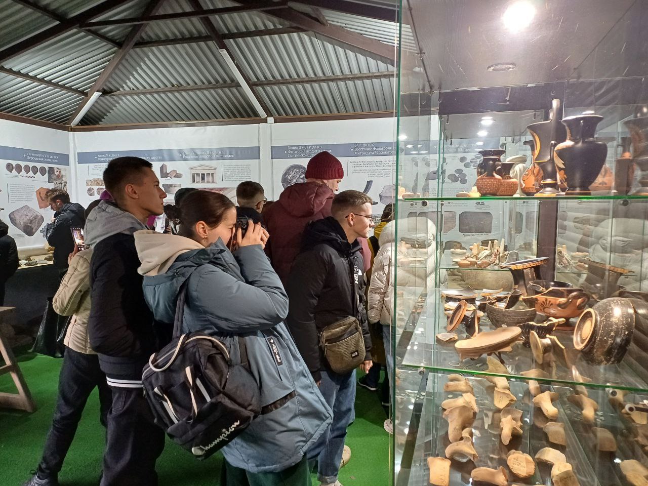 photo_5341311077398474421_y