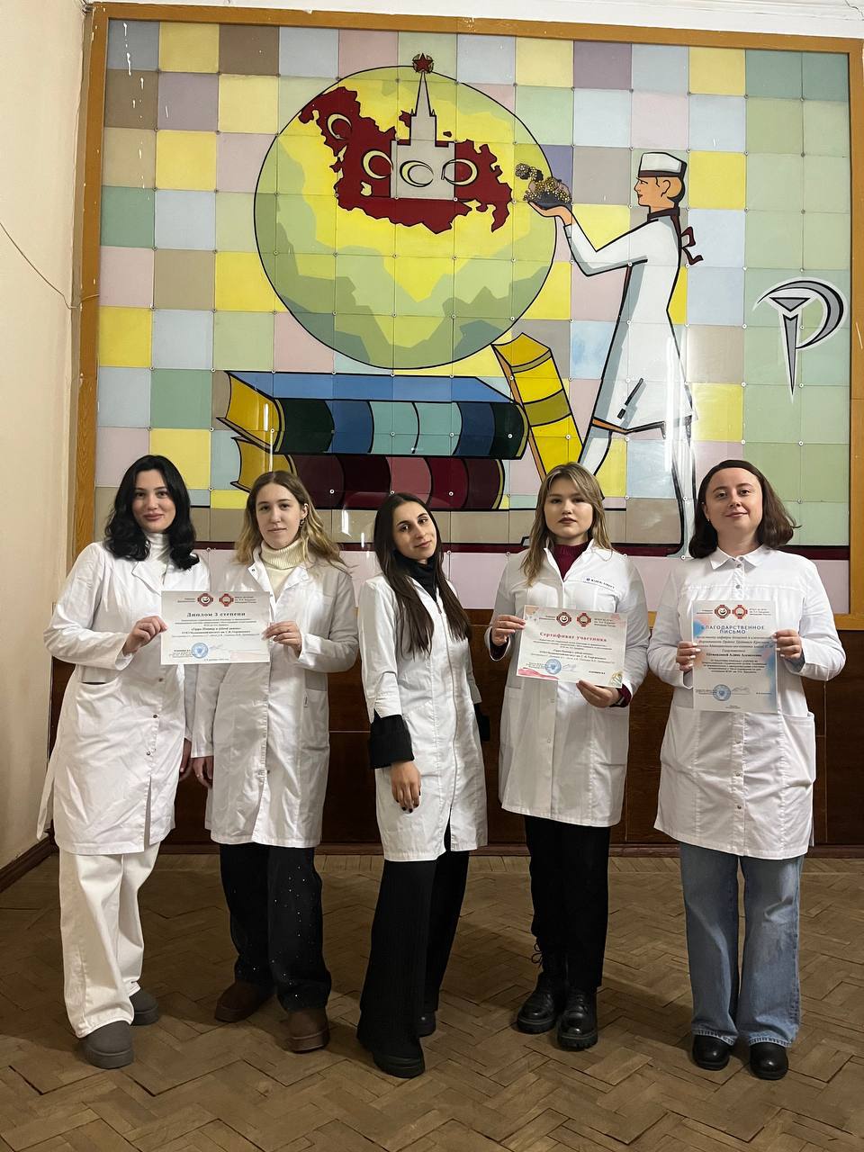 photo_5406670300571101718_y