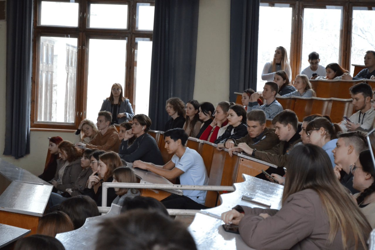 photo_5424873613217096274_y