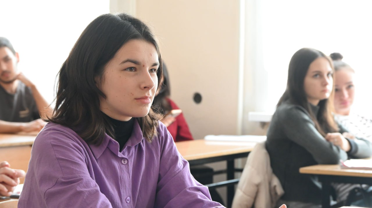 photo_5424873613217096279_y