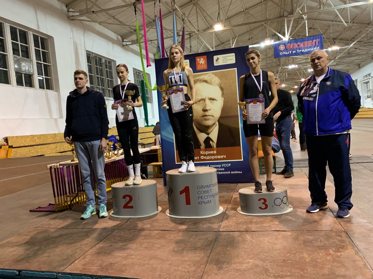 photo_5427125413030781973_y