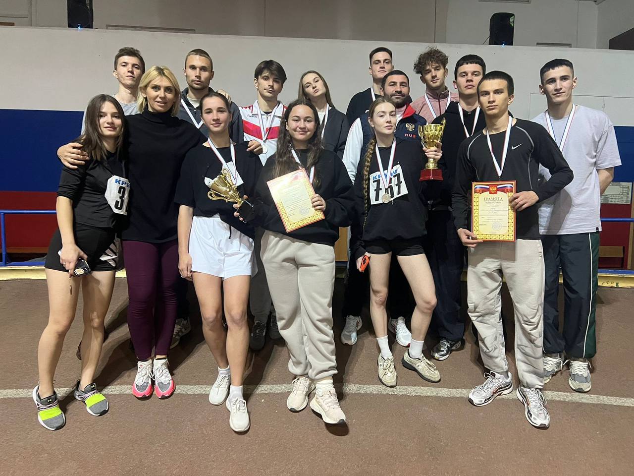 photo_5429437411106089601_y