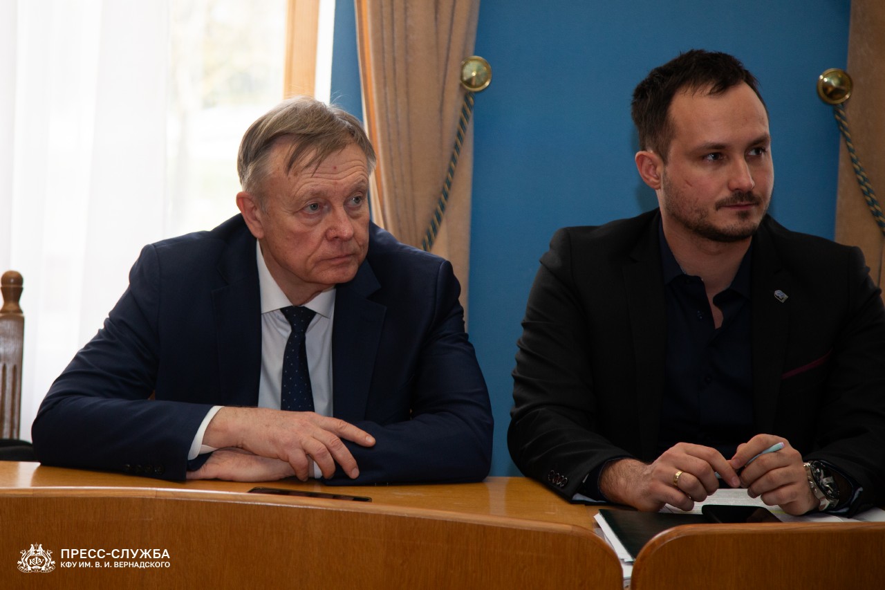 BB5826F8-D1B2-449A-AA92-422B98481957