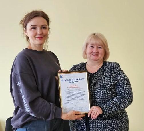 photo_5271965226926992600_x