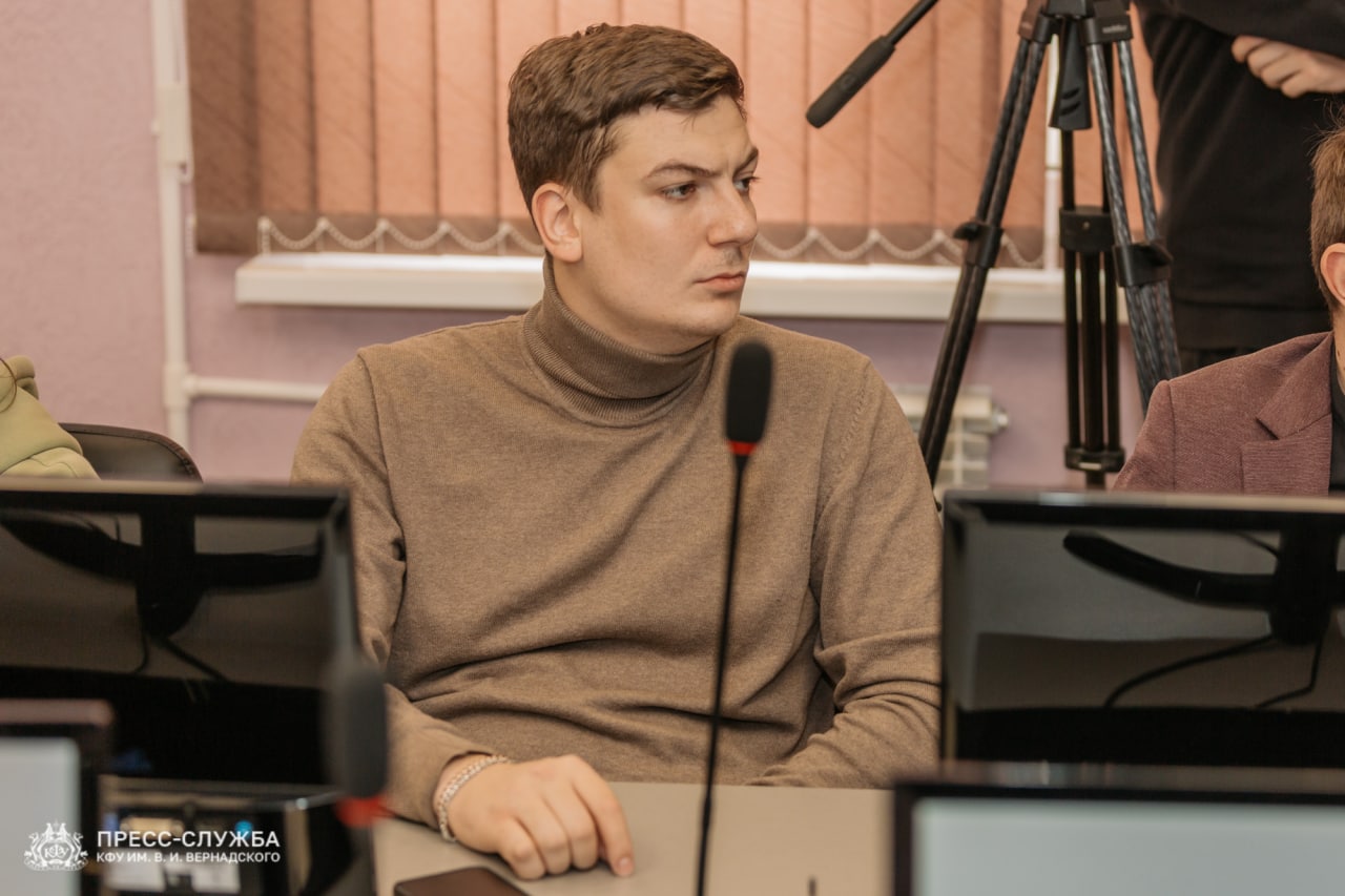 photo_5332626425892695198_y