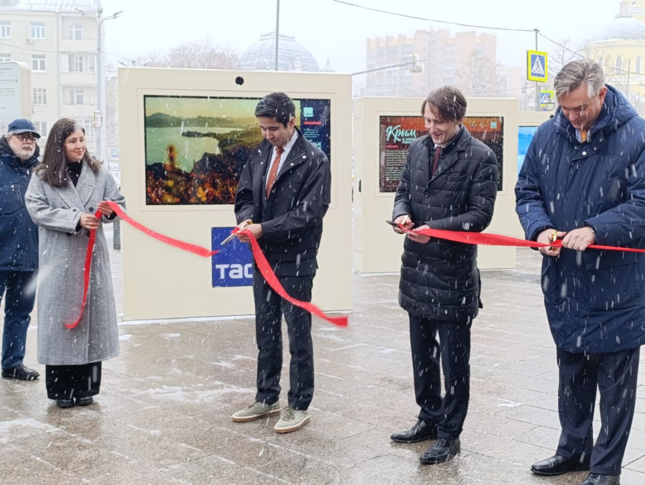 209C3EFE-38B5-4006-9F9C-2AF30FC2CBFE