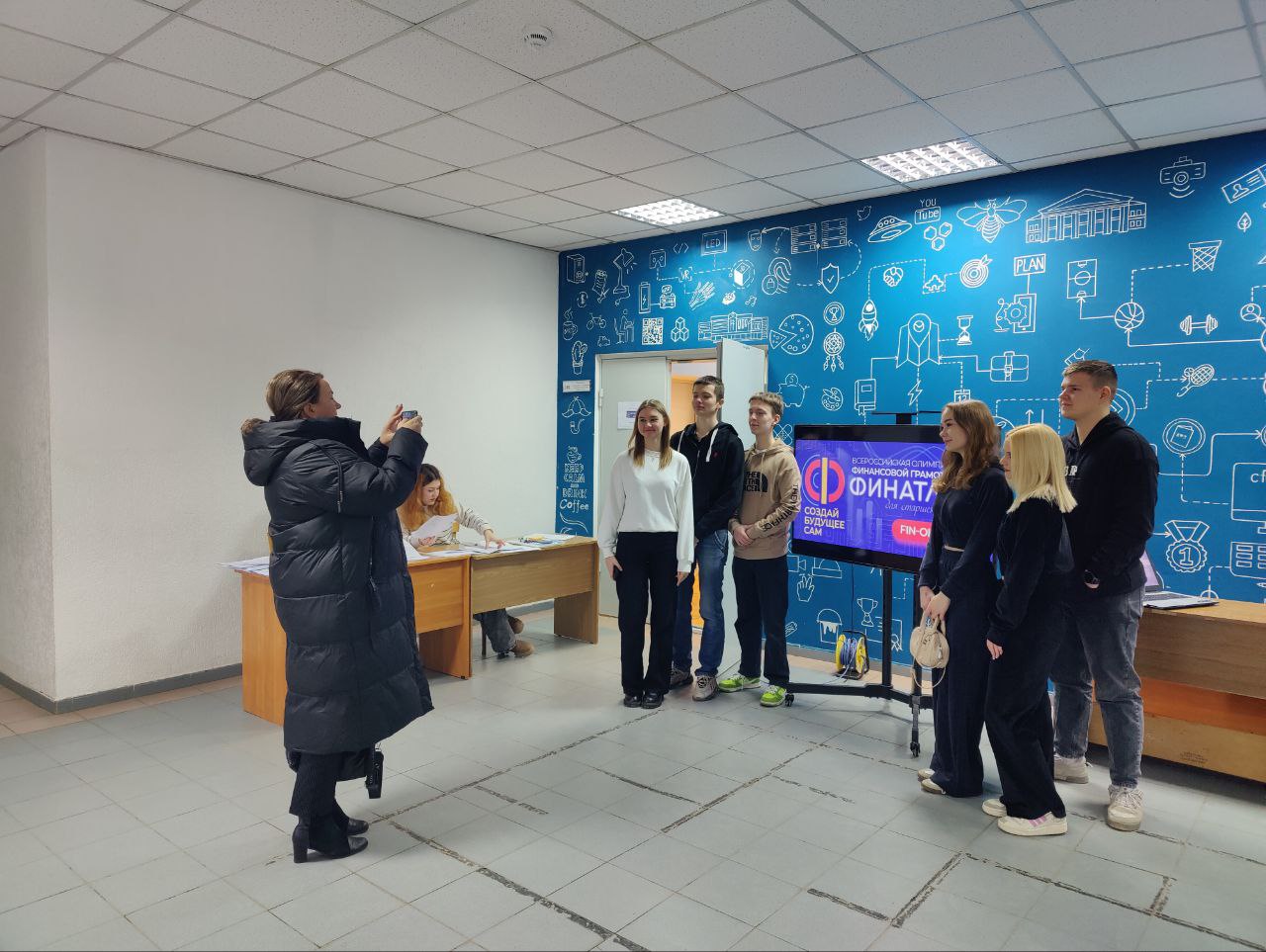 photo_5339022680168457045_y